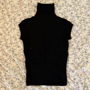 Cassis short sleeve turtle neck